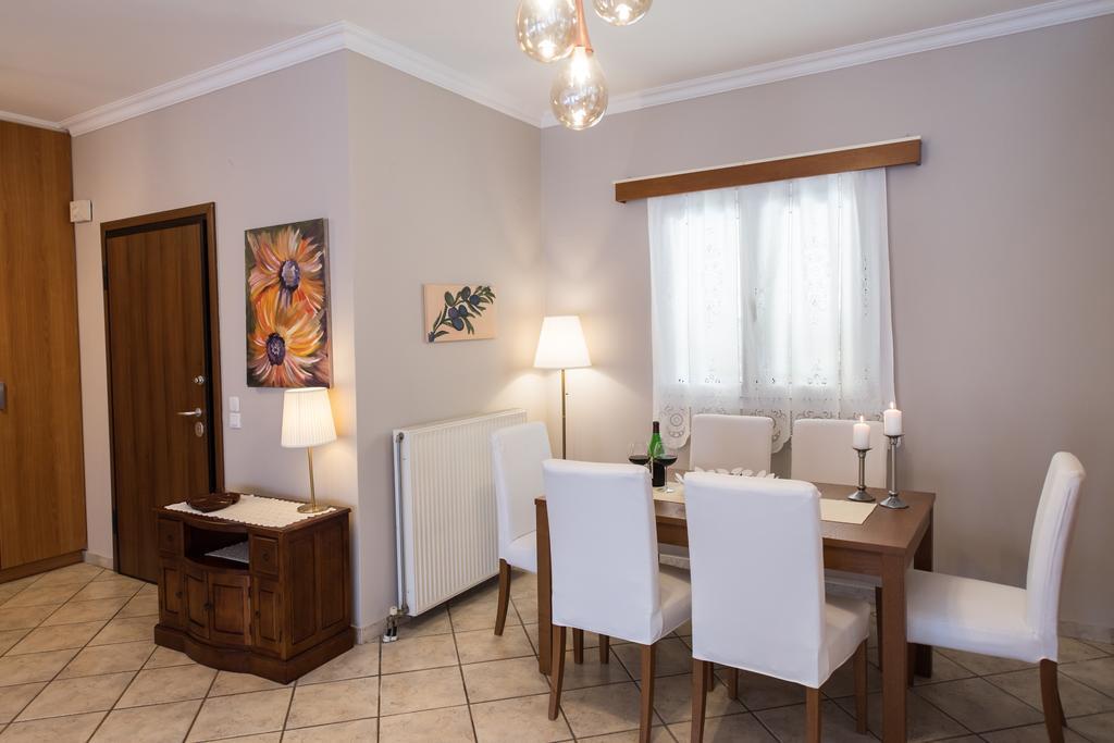 Villa Marilia Tsoukaládhes エクステリア 写真
