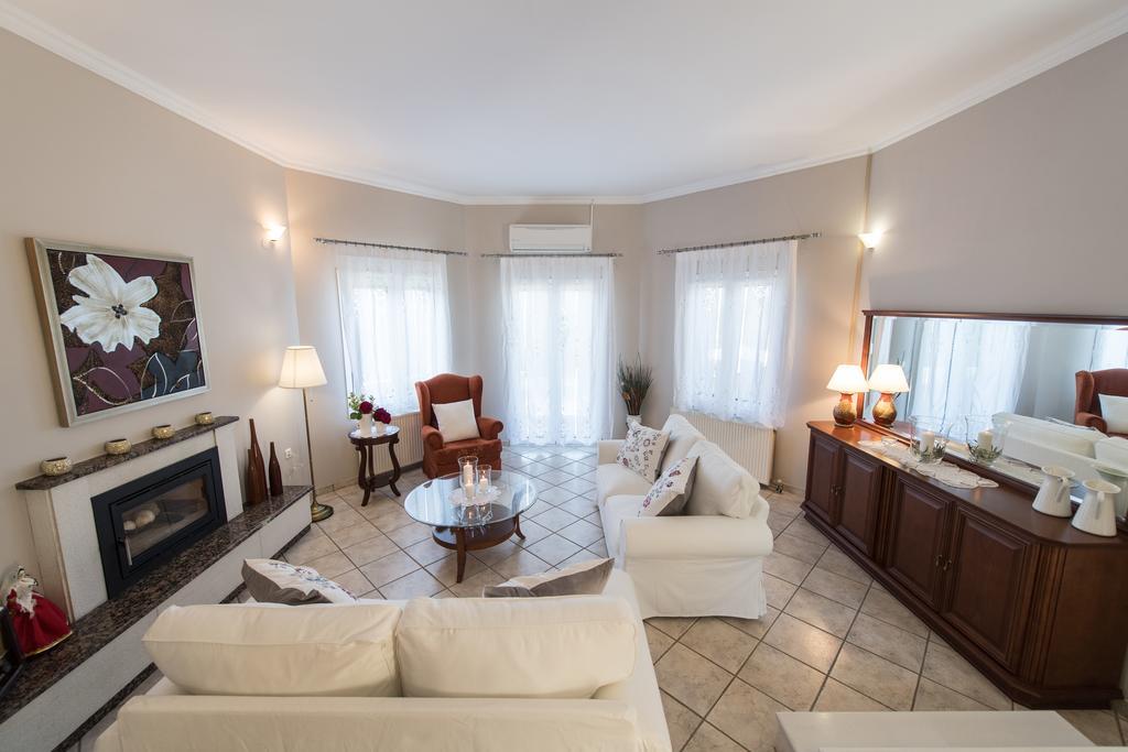 Villa Marilia Tsoukaládhes エクステリア 写真