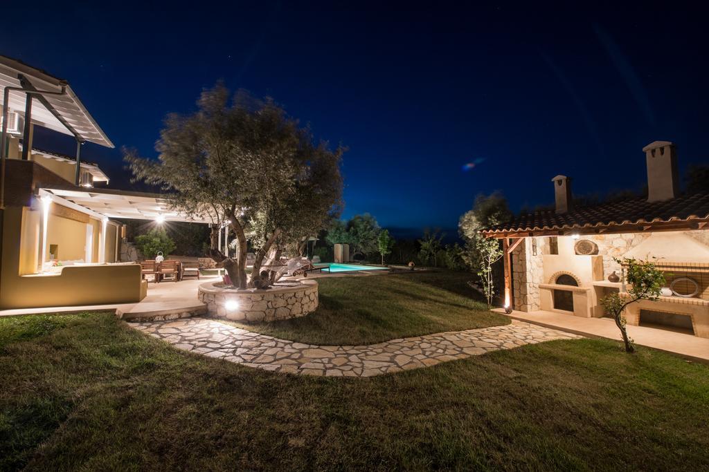 Villa Marilia Tsoukaládhes エクステリア 写真